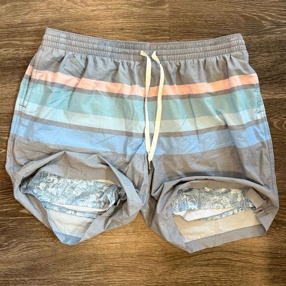 NWOT Chubbies Men’s The Cadillacs Lined Classic Swim Trunks 7” Size XXL - Picture 4 of 8